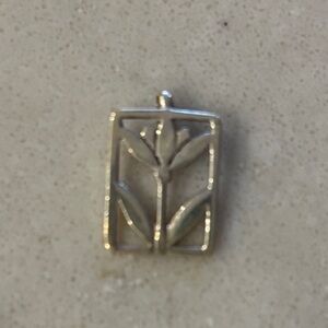 Elegant Sterling Silver Pendant